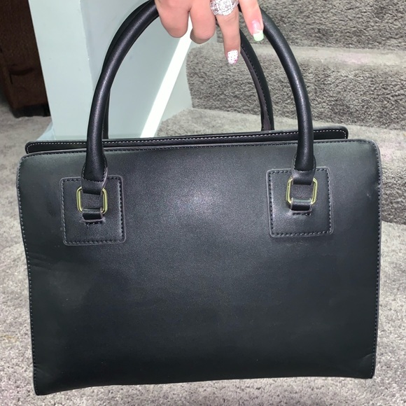 Black and white purse - Picture 2 of 4